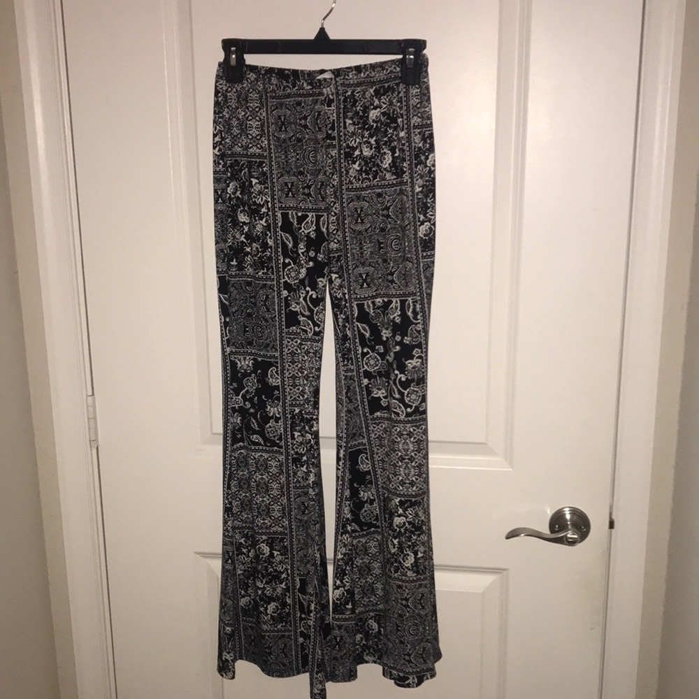 Graphic print flare pants